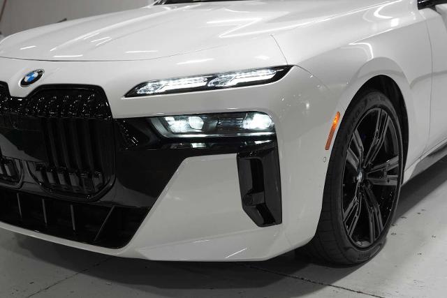 2023 BMW 740i Vehicle Photo in GRAPEVINE, TX 76051