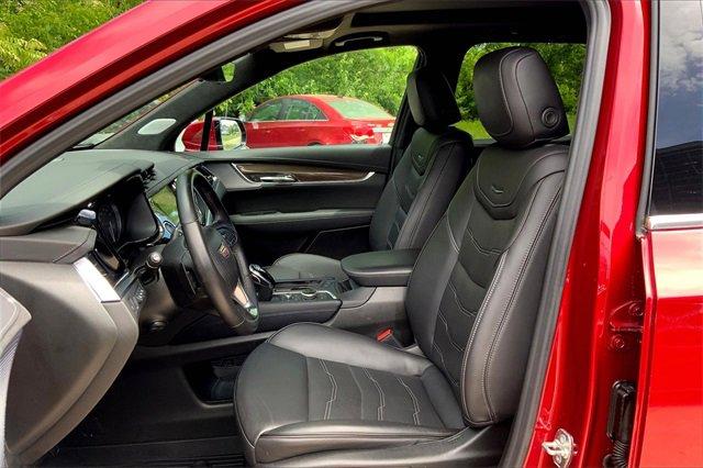 2024 Cadillac XT6 Vehicle Photo in KANSAS CITY, MO 64114-4545