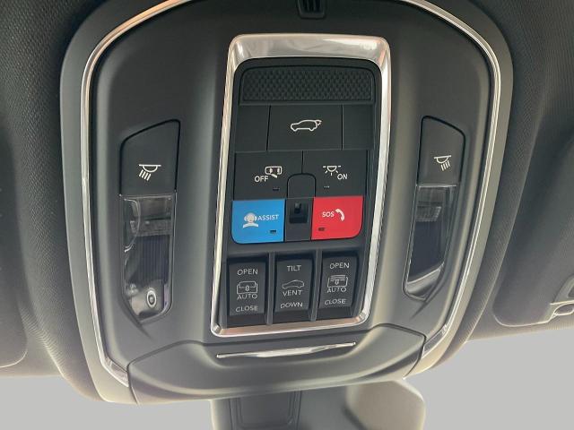 2025 Jeep Grand Cherokee Vehicle Photo in Kaukauna, WI 54130