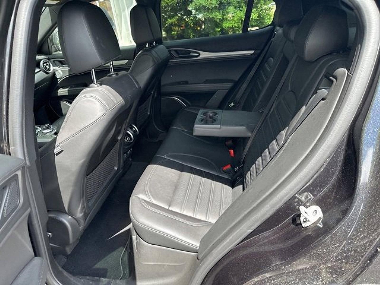 2022 Alfa Romeo Stelvio Vehicle Photo in Willow Grove, PA 19090