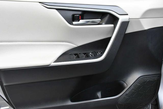 2021 Toyota RAV4 Vehicle Photo in DALLAS, TX 75235
