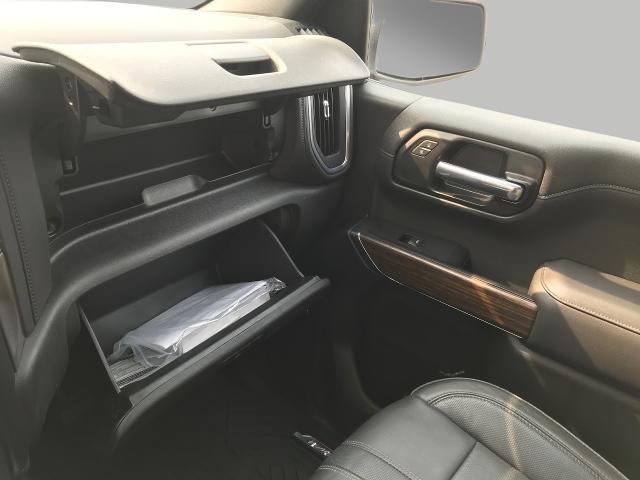 2022 Chevrolet Silverado 1500 LTD Vehicle Photo in GREEN BAY, WI 54303-3330