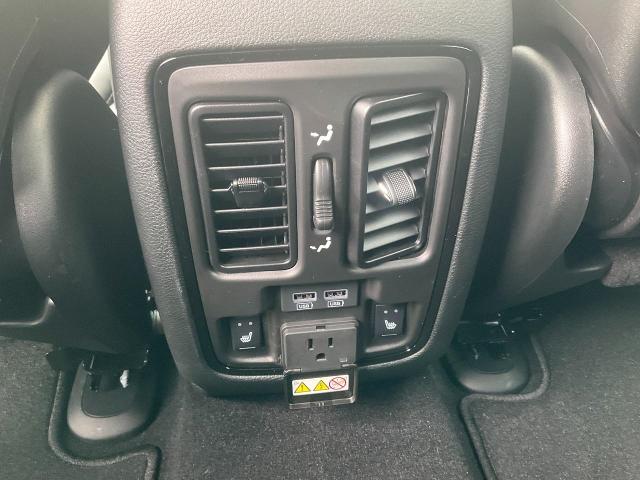 2025 Dodge Durango Vehicle Photo in Kaukauna, WI 54130