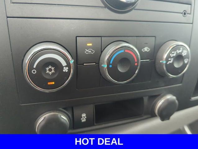 2013 Chevrolet Silverado 1500 Vehicle Photo in Merrillville, IN 46410