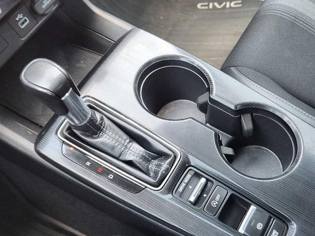 2022 Honda Civic Hatchback Vehicle Photo in DENTON, TX 76210-9321