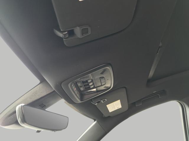 2023 Chevrolet Traverse Vehicle Photo in GREEN BAY, WI 54303-3330