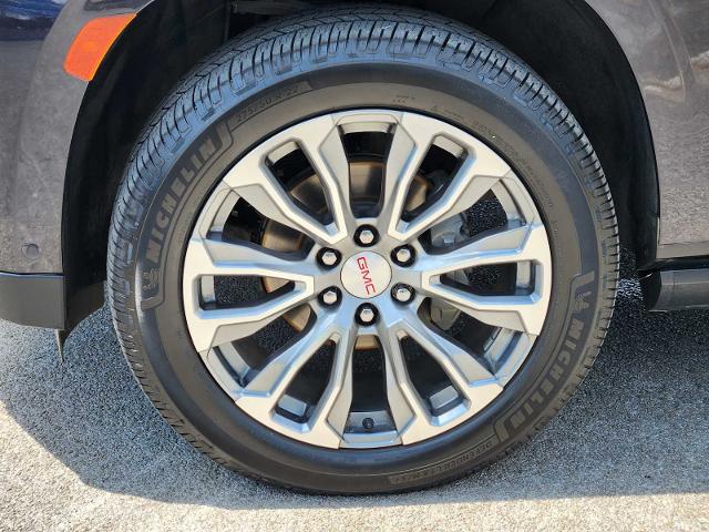 2023 GMC Yukon Vehicle Photo in DENTON, TX 76210-9321