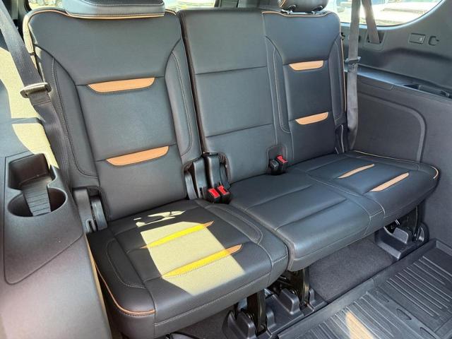 2021 GMC Yukon XL Vehicle Photo in COLUMBIA, MO 65203-3903