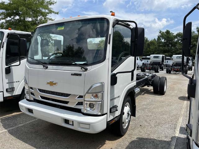 2025 Chevrolet Low Cab Forward 5500 HG Vehicle Photo in ALCOA, TN 37701-3235