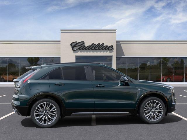 2025 Cadillac XT4 Vehicle Photo in MEDINA, OH 44256-9631