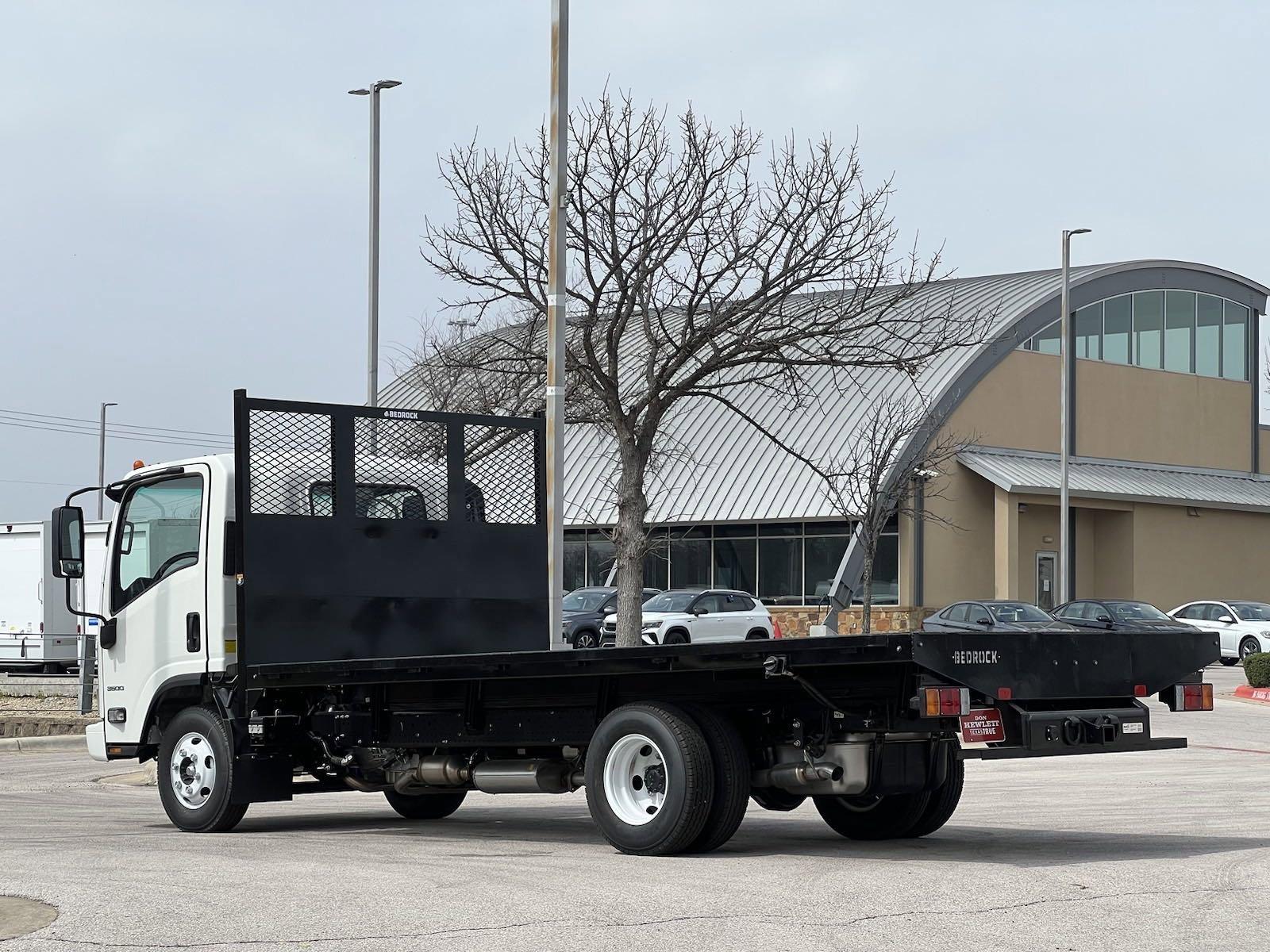 2024 Chevrolet Low Cab Forward 3500 Vehicle Photo in GEORGETOWN, TX 78626-7508