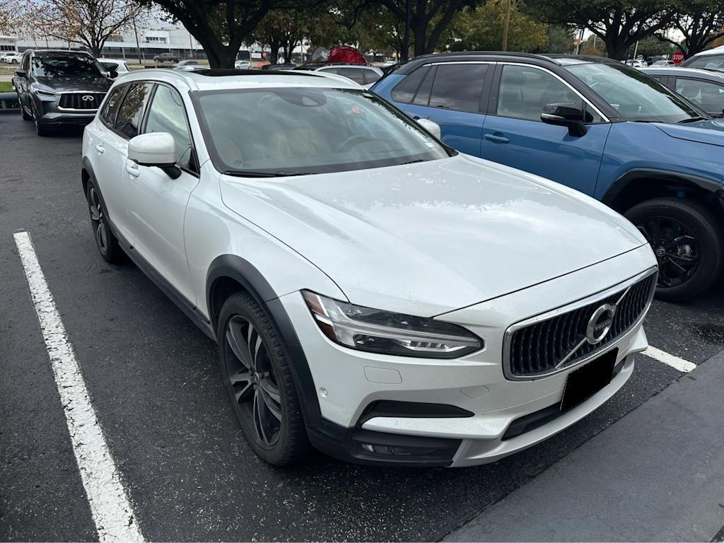 2018 Volvo V90 Cross Country Vehicle Photo in DALLAS, TX 75209