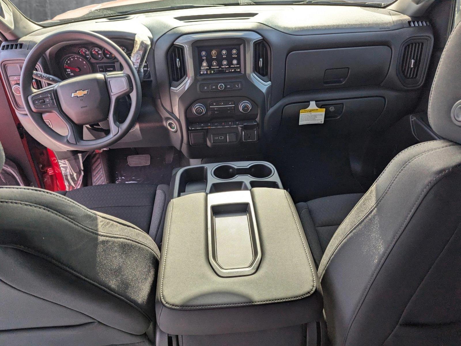 2025 Chevrolet Silverado 1500 Vehicle Photo in PEMBROKE PINES, FL 33024-6534