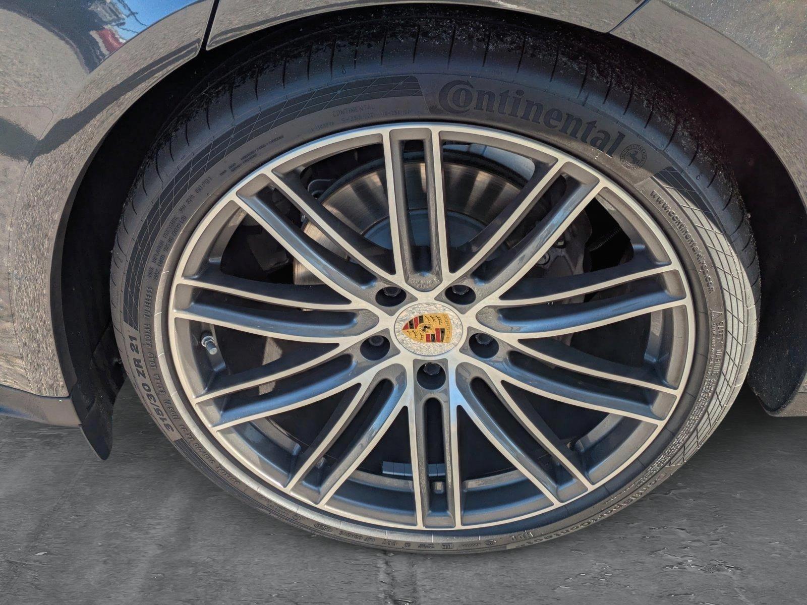 2018 Porsche Panamera Vehicle Photo in Sarasota, FL 34231