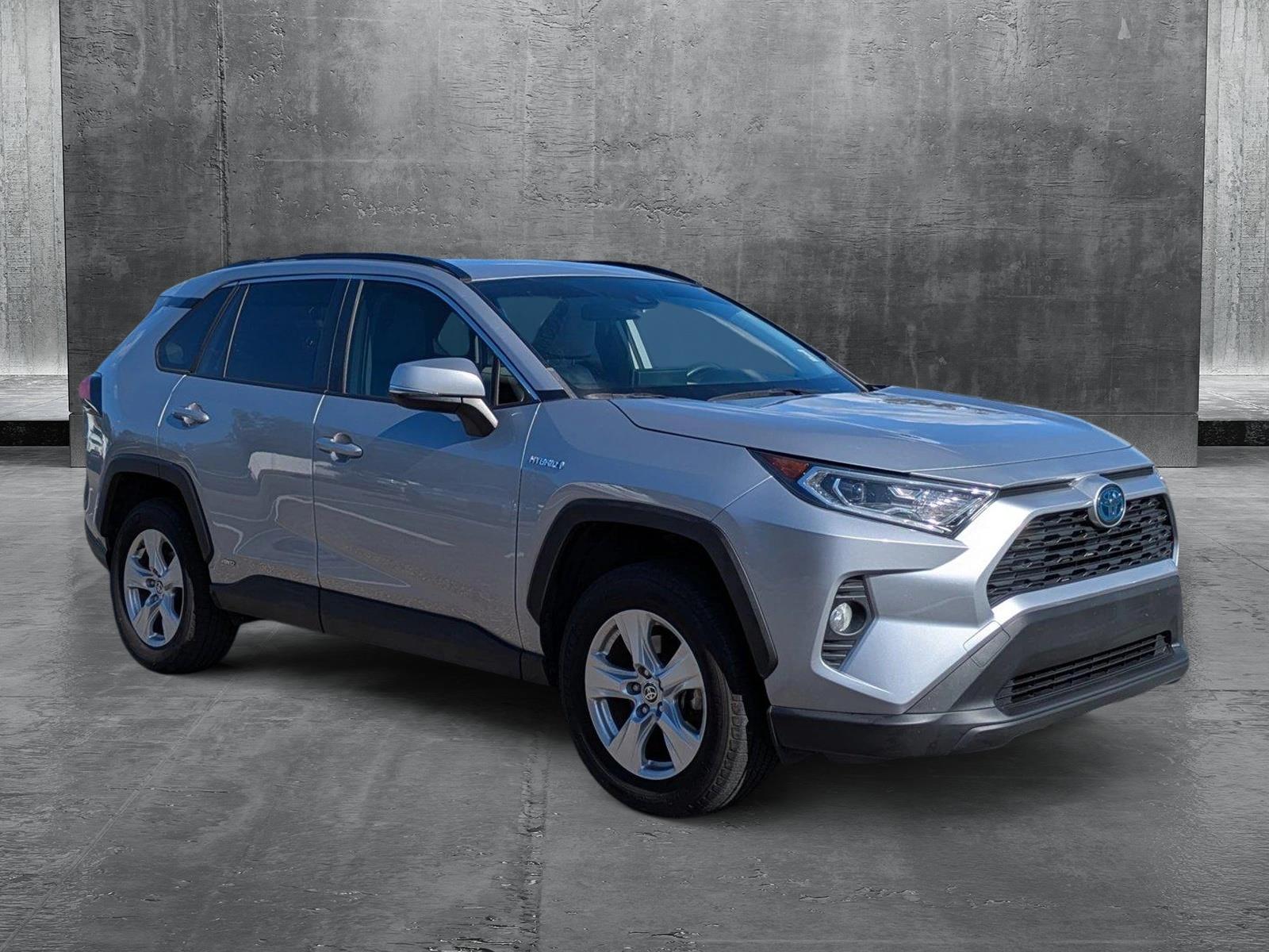 2020 Toyota RAV4 Vehicle Photo in Clearwater, FL 33761