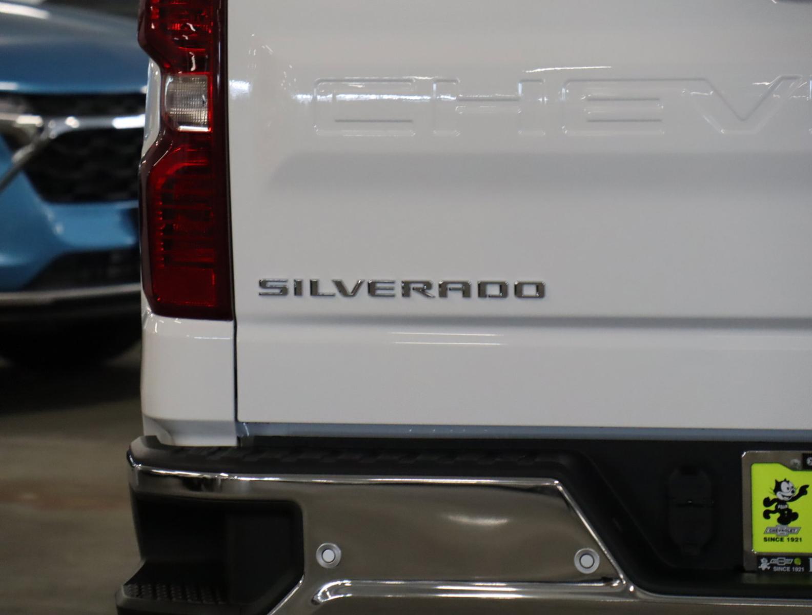 2025 Chevrolet Silverado 1500 Vehicle Photo in LOS ANGELES, CA 90007-3794