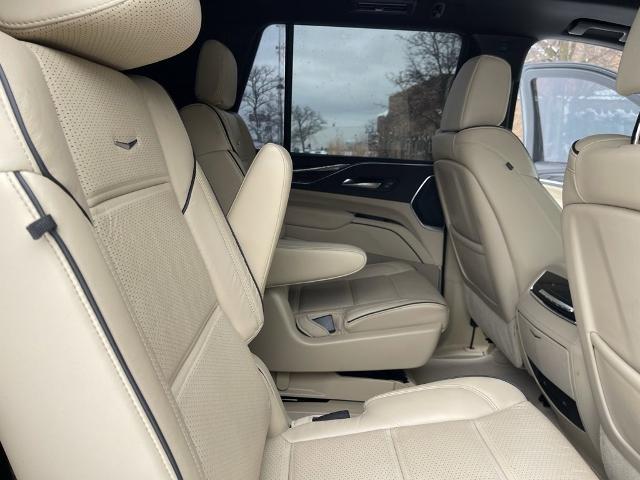 2021 Cadillac Escalade Vehicle Photo in BEACHWOOD, OH 44122-4298