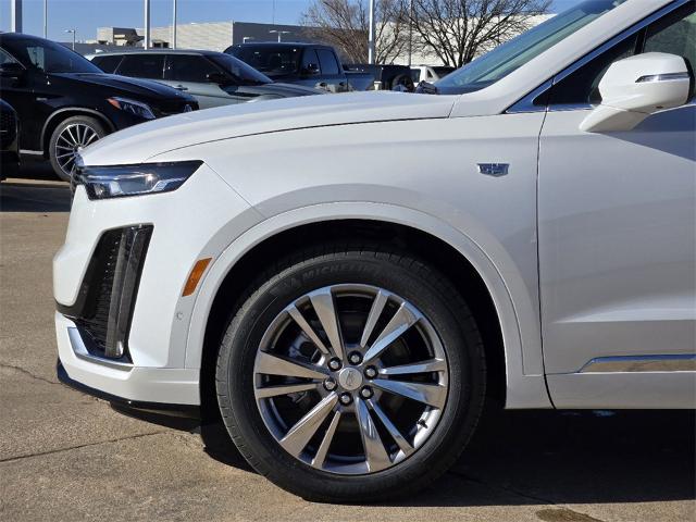 2025 Cadillac XT6 Vehicle Photo in Oklahoma City, OK 73114