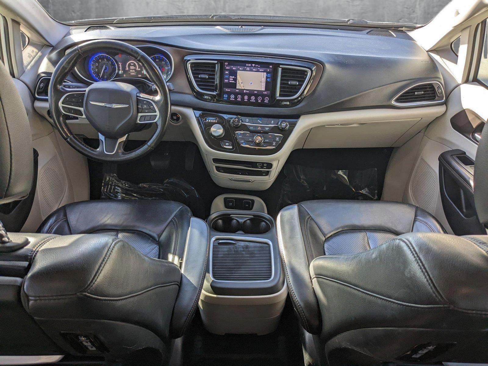 2019 Chrysler Pacifica Vehicle Photo in Davie, FL 33331