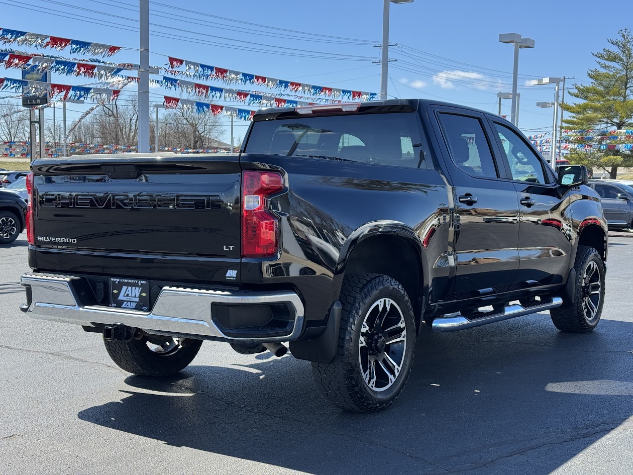 2019 Chevrolet Silverado 1500 Vehicle Photo in BOONVILLE, IN 47601-9633