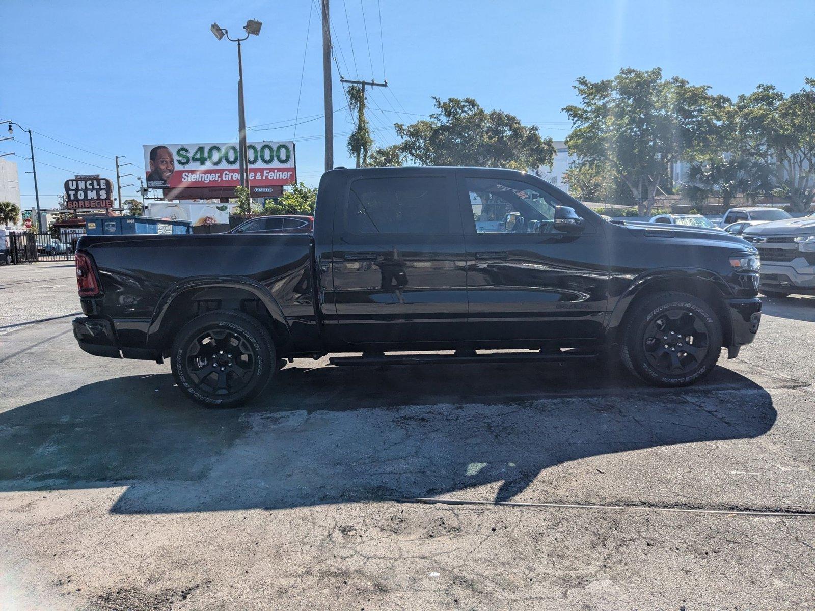 2025 Ram 1500 Vehicle Photo in MIAMI, FL 33134-2699