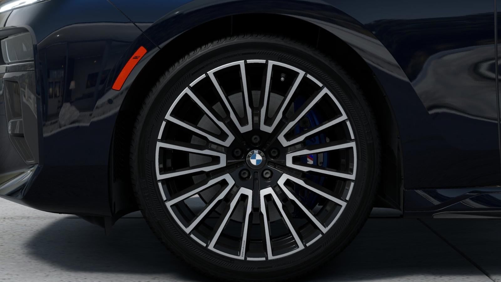 2025 BMW 760i xDrive Vehicle Photo in GRAPEVINE, TX 76051