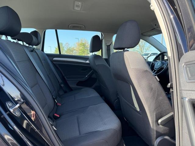 2019 Volkswagen Golf SportWagen Vehicle Photo in COLUMBIA, MO 65203-3903
