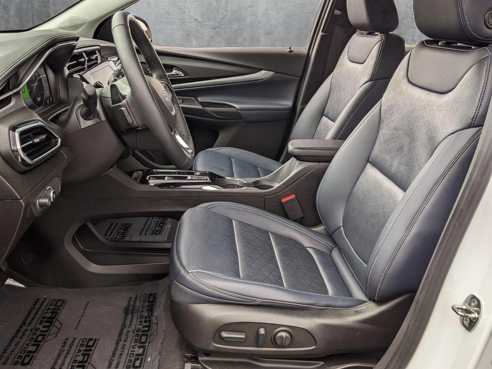 2022 Chevrolet Bolt EUV Vehicle Photo in TIMONIUM, MD 21093-2300