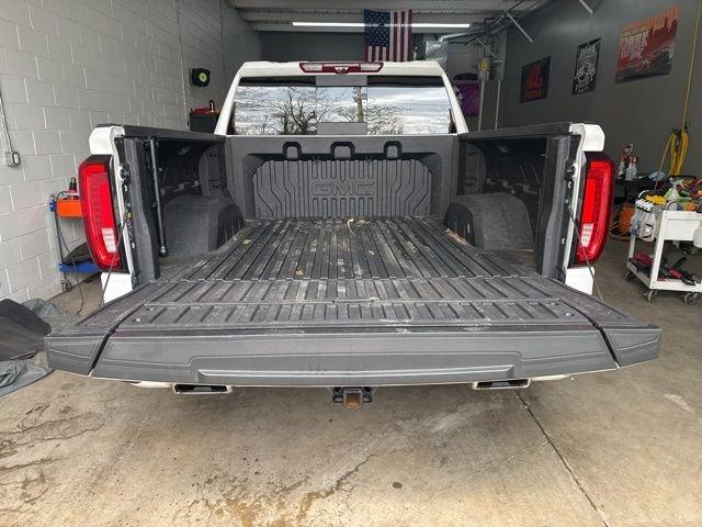 2023 GMC Sierra 1500 Vehicle Photo in MEDINA, OH 44256-9631