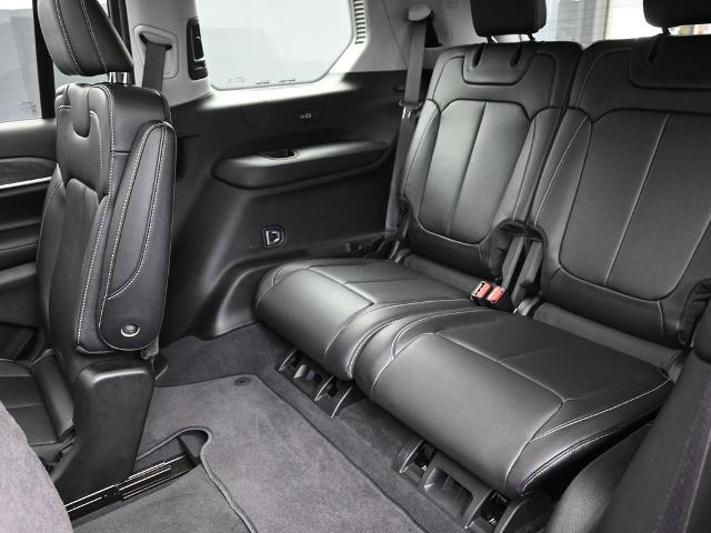 2022 Jeep Grand Cherokee L Vehicle Photo in Cedar Rapids, IA 52402