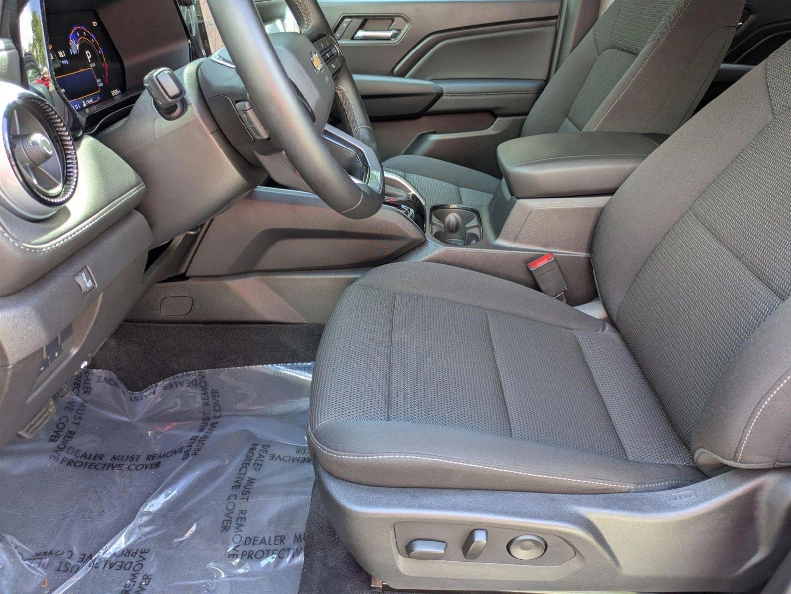 2024 Chevrolet Colorado Vehicle Photo in GREENACRES, FL 33463-3207