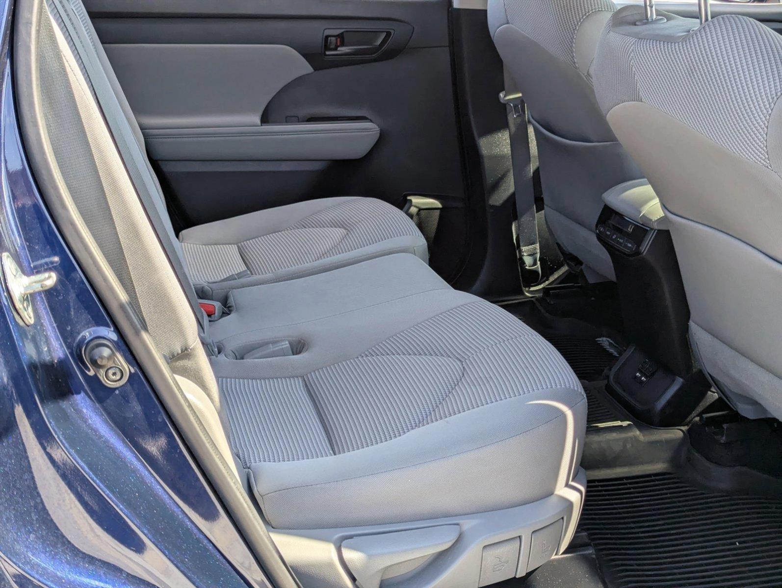 2021 Toyota Highlander Vehicle Photo in Ft. Myers, FL 33907