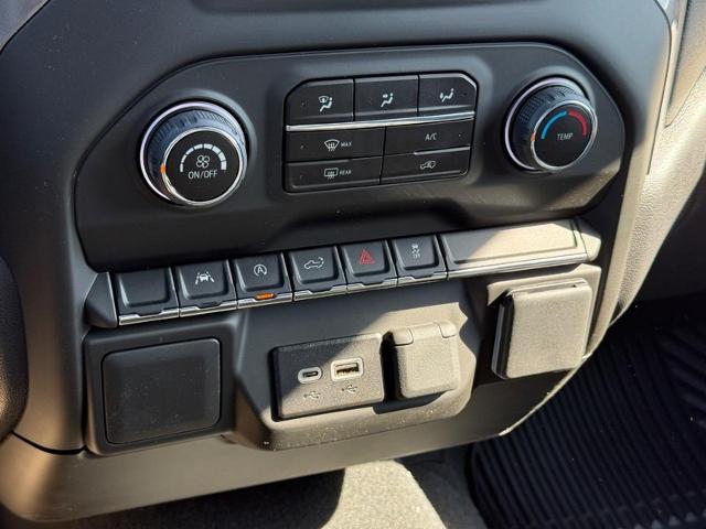 2025 Chevrolet Silverado 1500 Vehicle Photo in COLUMBIA, MO 65203-3903