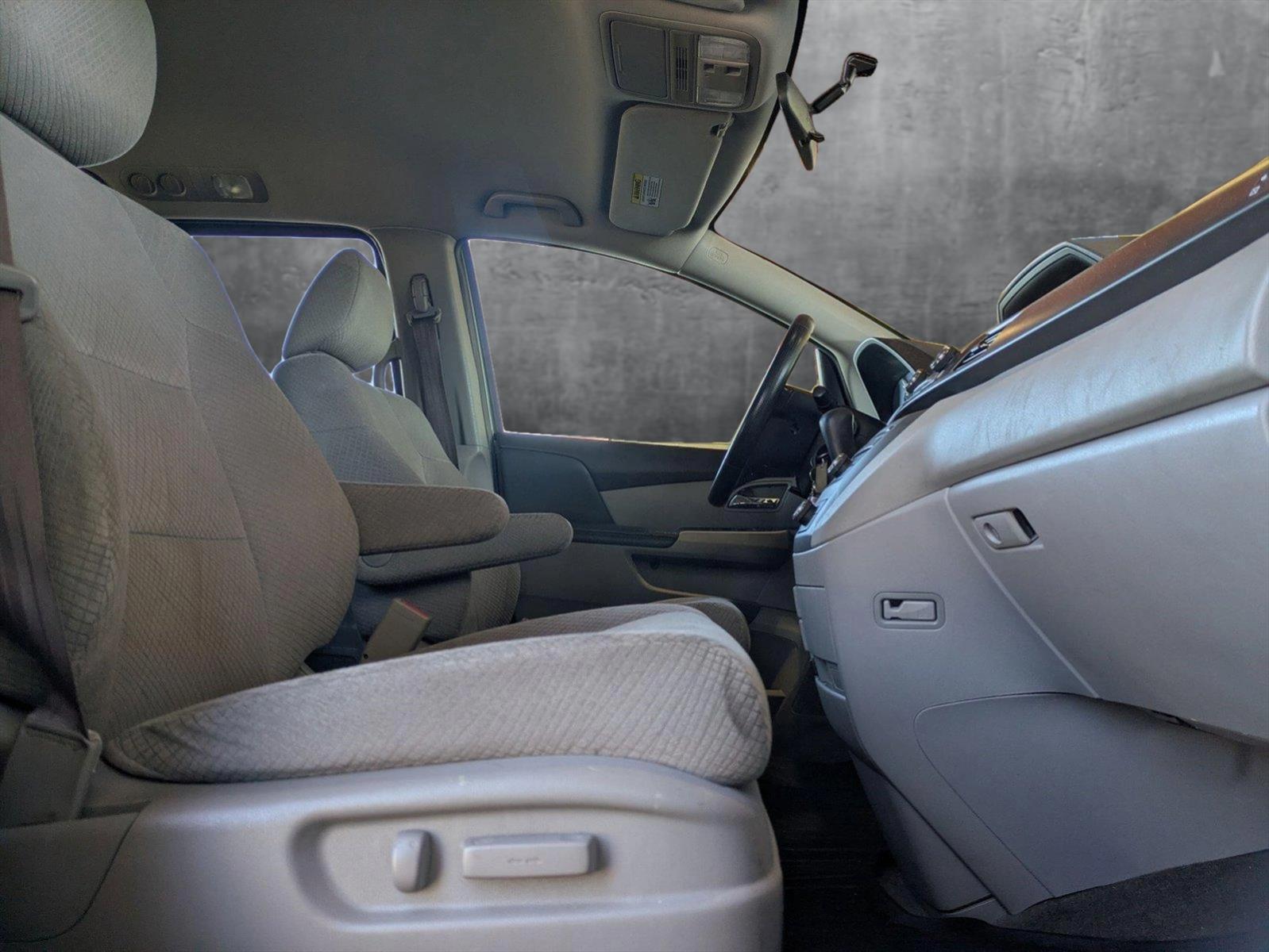 2015 Honda Odyssey Vehicle Photo in Valencia, CA 91355-1794