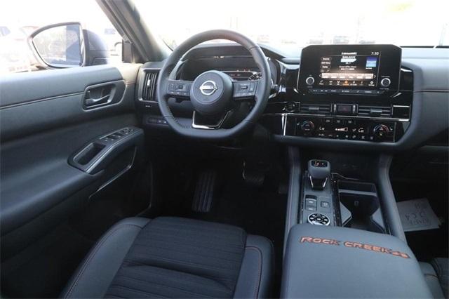 2025 Nissan Pathfinder Vehicle Photo in Hazelwood, MO 63042