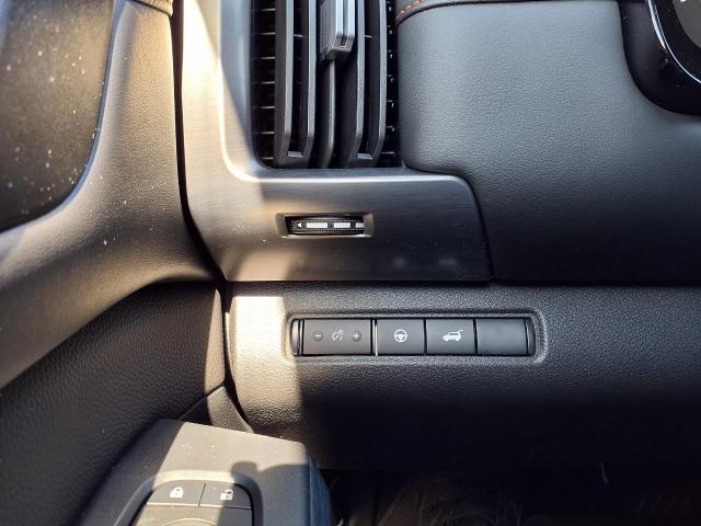 2025 Nissan Pathfinder Vehicle Photo in Oshkosh, WI 54904