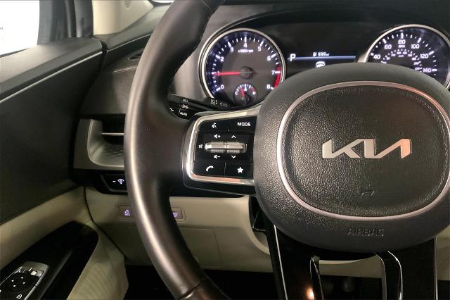 2024 Kia Carnival Vehicle Photo in Lees Summit, MO 64086