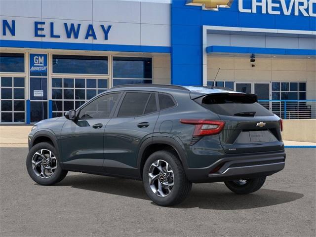 2025 Chevrolet Trax Vehicle Photo in ENGLEWOOD, CO 80113-6708
