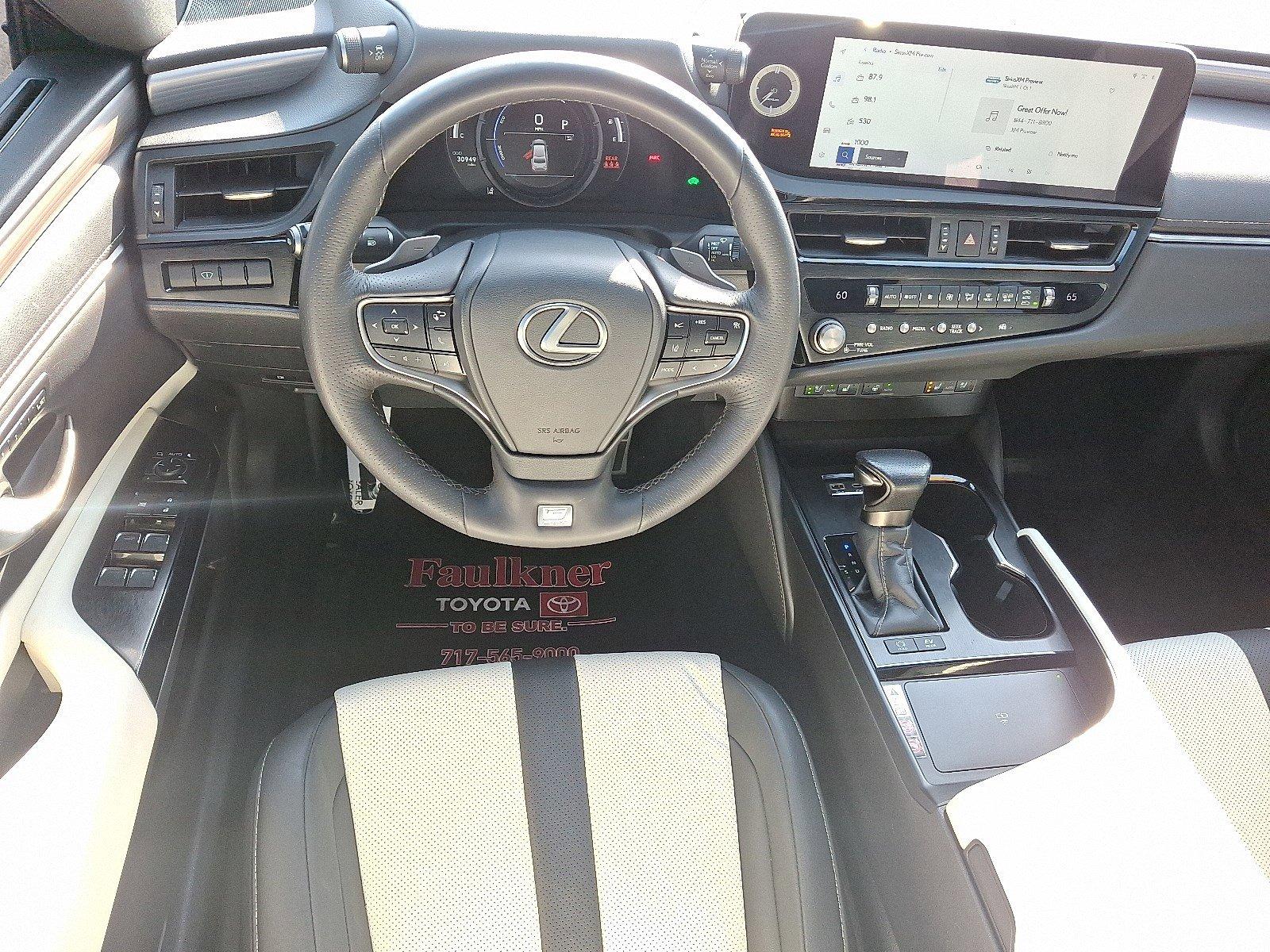 2023 Lexus ES 300h Vehicle Photo in Harrisburg, PA 17111