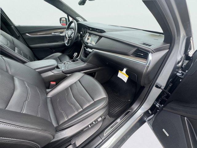 2024 Cadillac XT5 Vehicle Photo in LEOMINSTER, MA 01453-2952
