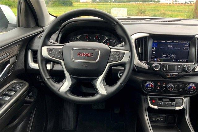 2024 GMC Terrain Vehicle Photo in TOPEKA, KS 66609-0000