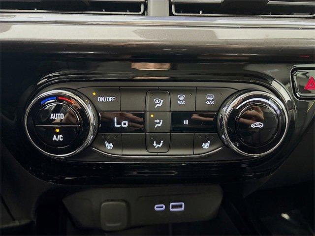2025 Chevrolet Trax Vehicle Photo in PUYALLUP, WA 98371-4149