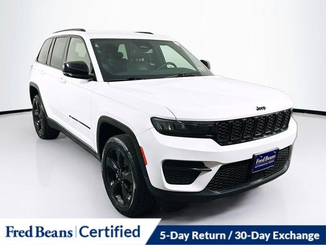 2022 Jeep Grand Cherokee Vehicle Photo in Doylsetown, PA 18901