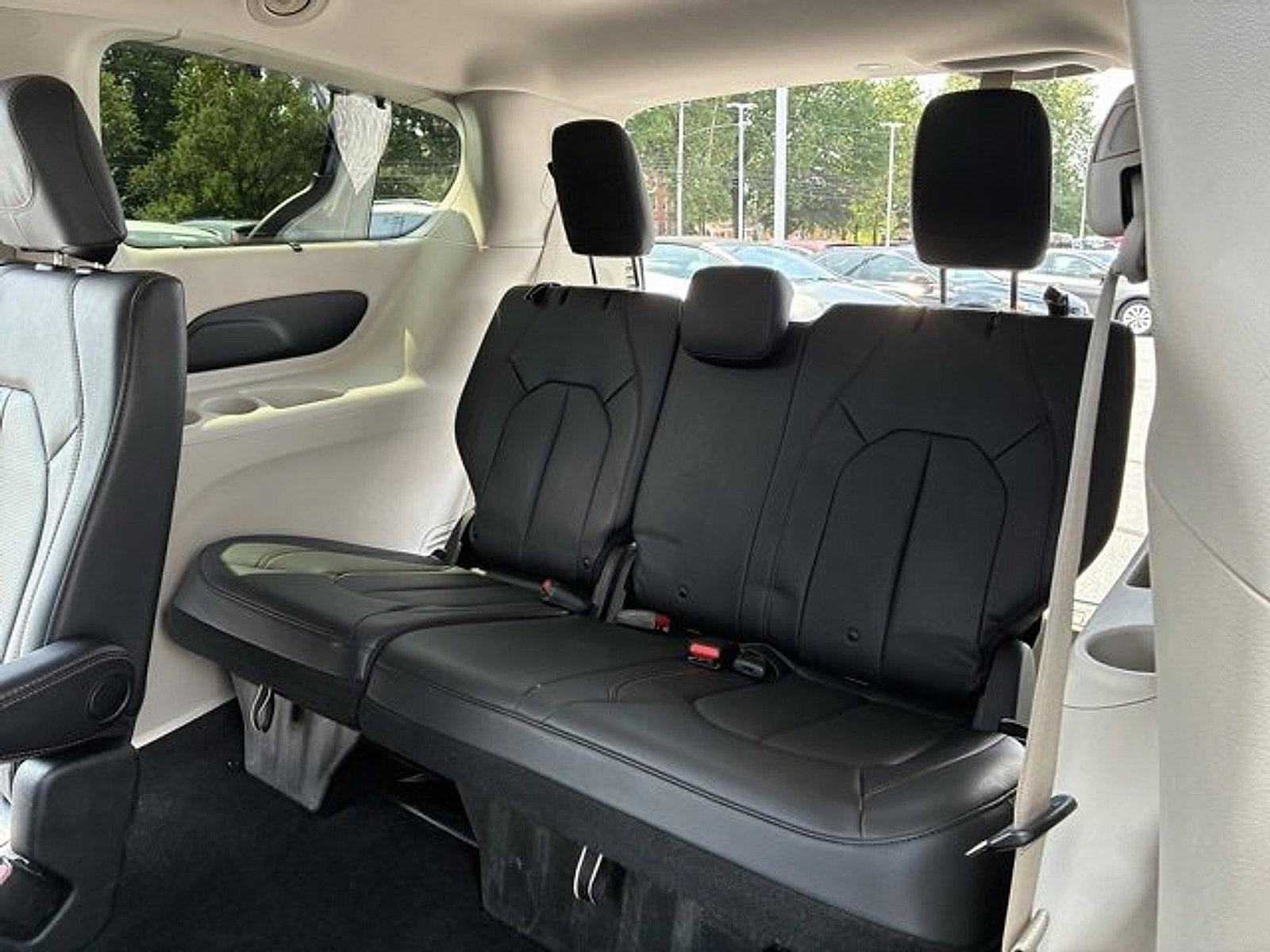 2019 Chrysler Pacifica Vehicle Photo in Harrisburg, PA 17111
