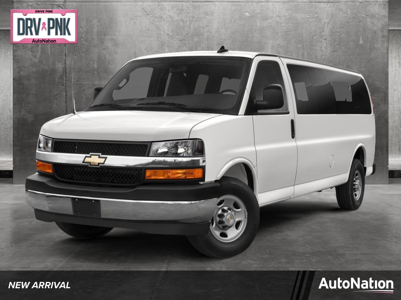 2020 Chevrolet Express Passenger 3500 Vehicle Photo in MIAMI, FL 33134-2699