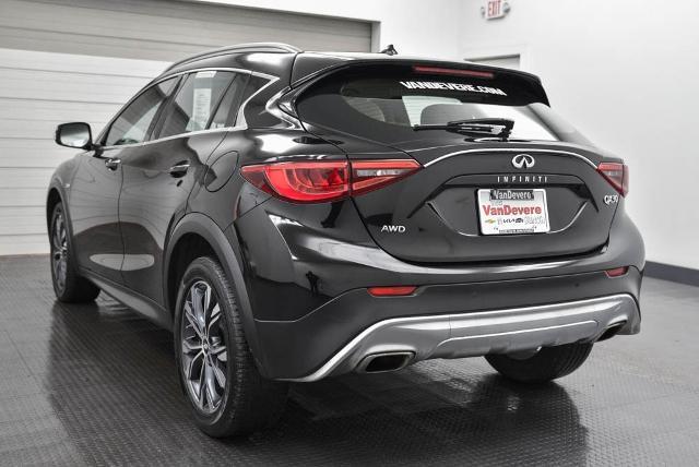 2018 INFINITI QX30 Vehicle Photo in Akron, OH 44312