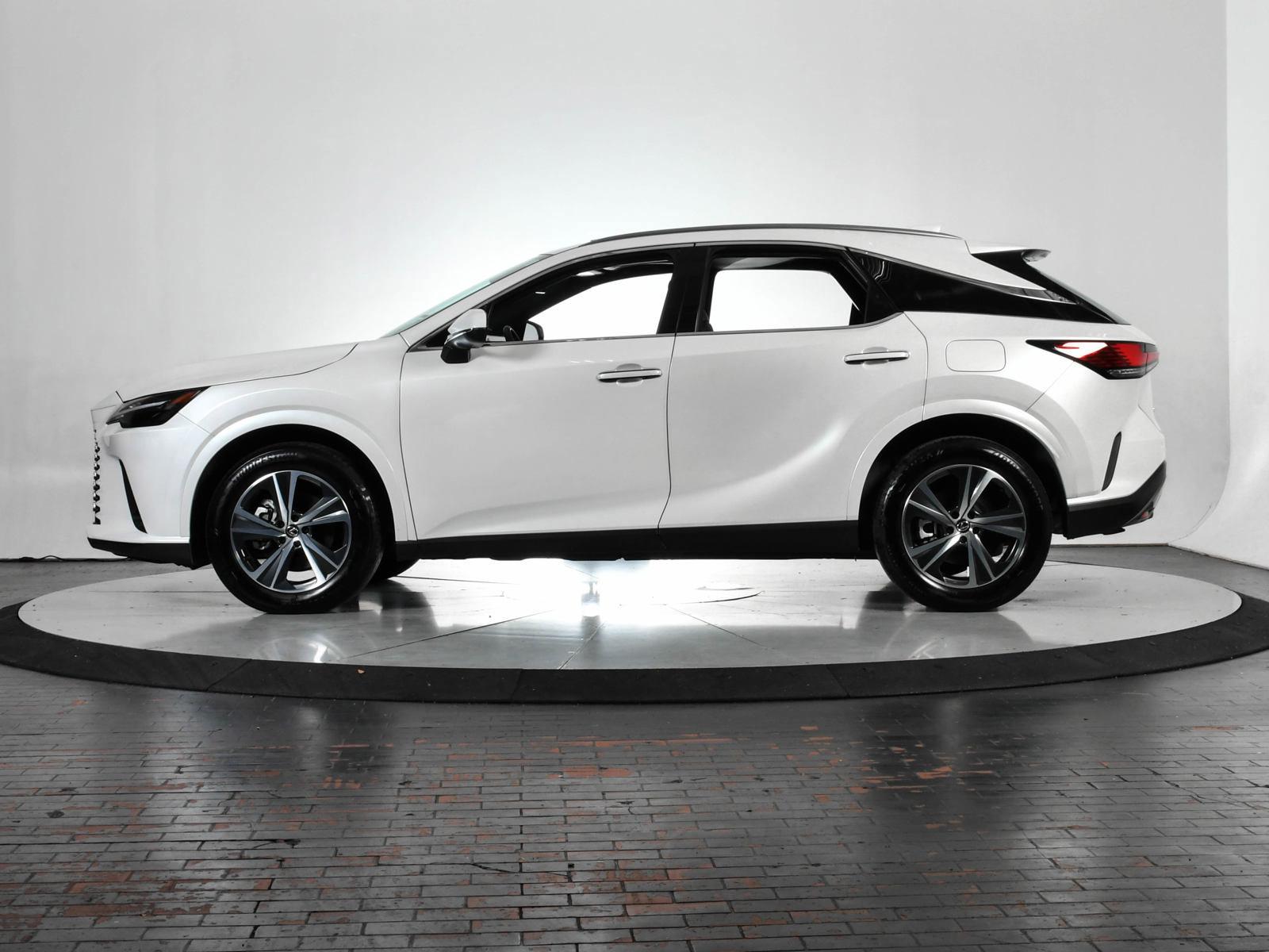 2024 Lexus RX 350 Vehicle Photo in DALLAS, TX 75235