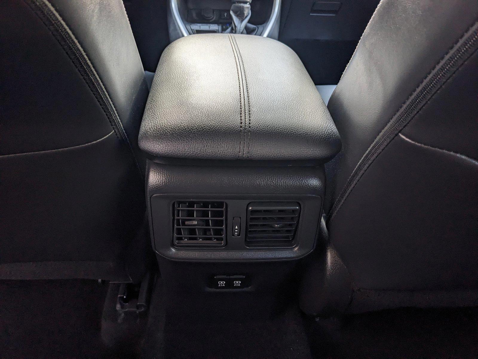 2021 Toyota RAV4 Vehicle Photo in GREENACRES, FL 33463-3207