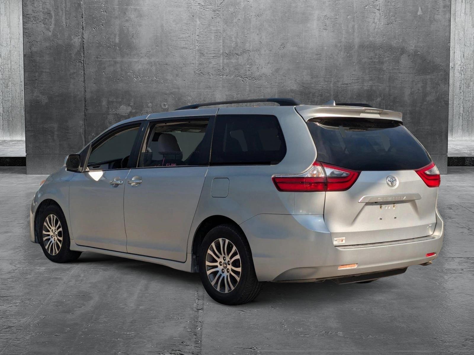 2020 Toyota Sienna Vehicle Photo in Orlando, FL 32811