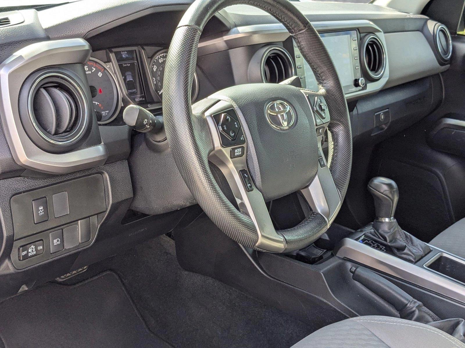 2020 Toyota Tacoma 2WD Vehicle Photo in Miami, FL 33015